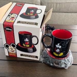Disney Classic Mickey Mouse Coffee Tea 10 oz Ceramic Mug Warmer Red Black
